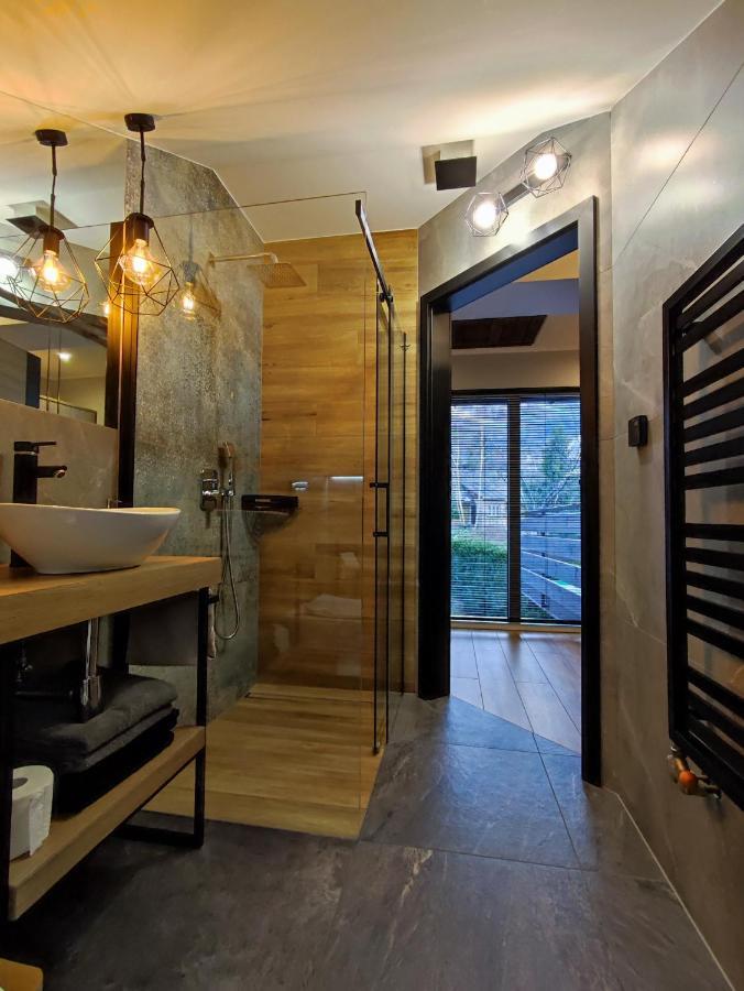 שצ'צ'ירק Apartament Olimpijska 54 Z Prywatnym Jacuzzi Na Tarasie מראה חיצוני תמונה
